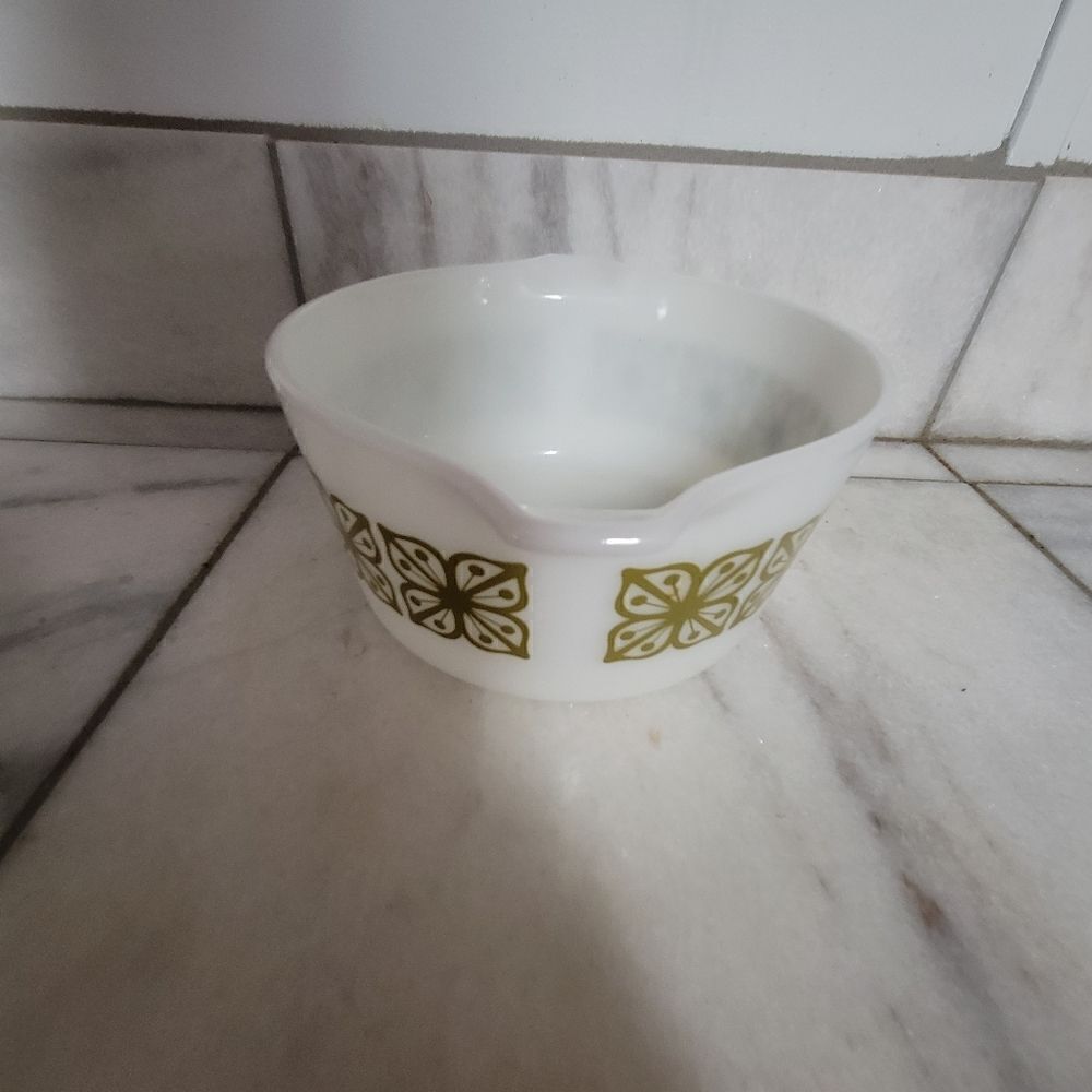 Vintage Pyrex Green Verde Square Floral Pattern Casserole Dish - Picture 4 of 8